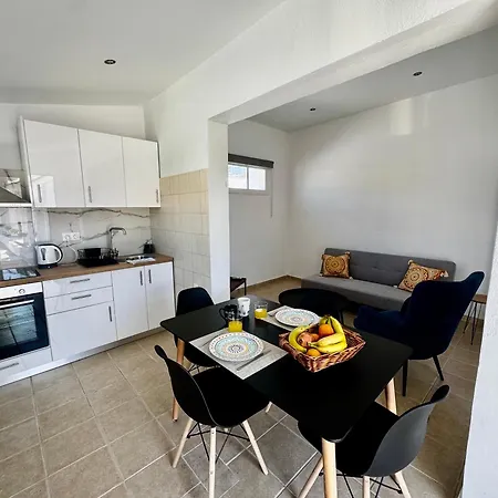 Massalia * آغيوس ستيفانوس